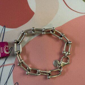 Beautiful Silver Heavy Link Bracelet 8"